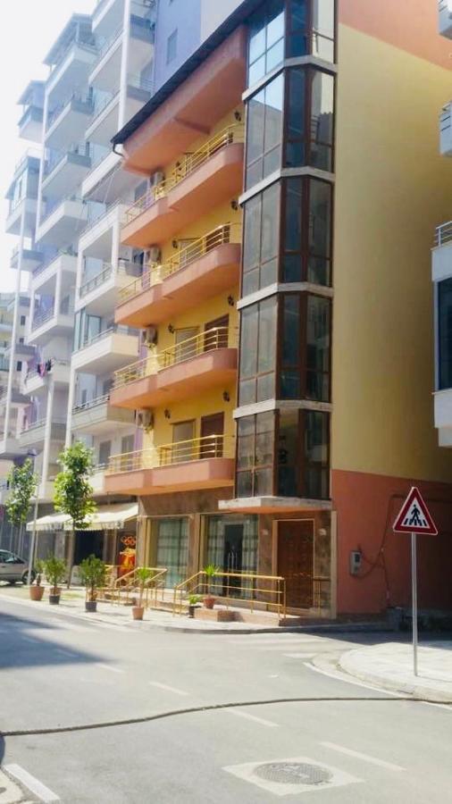 Vlorë Hotel Edland מראה חיצוני תמונה