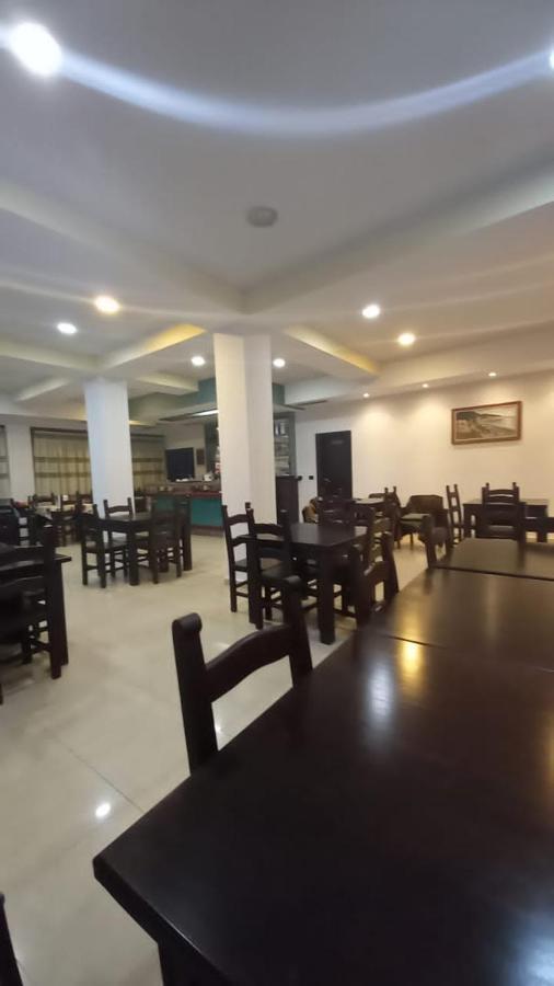 Vlorë Hotel Edland מראה חיצוני תמונה