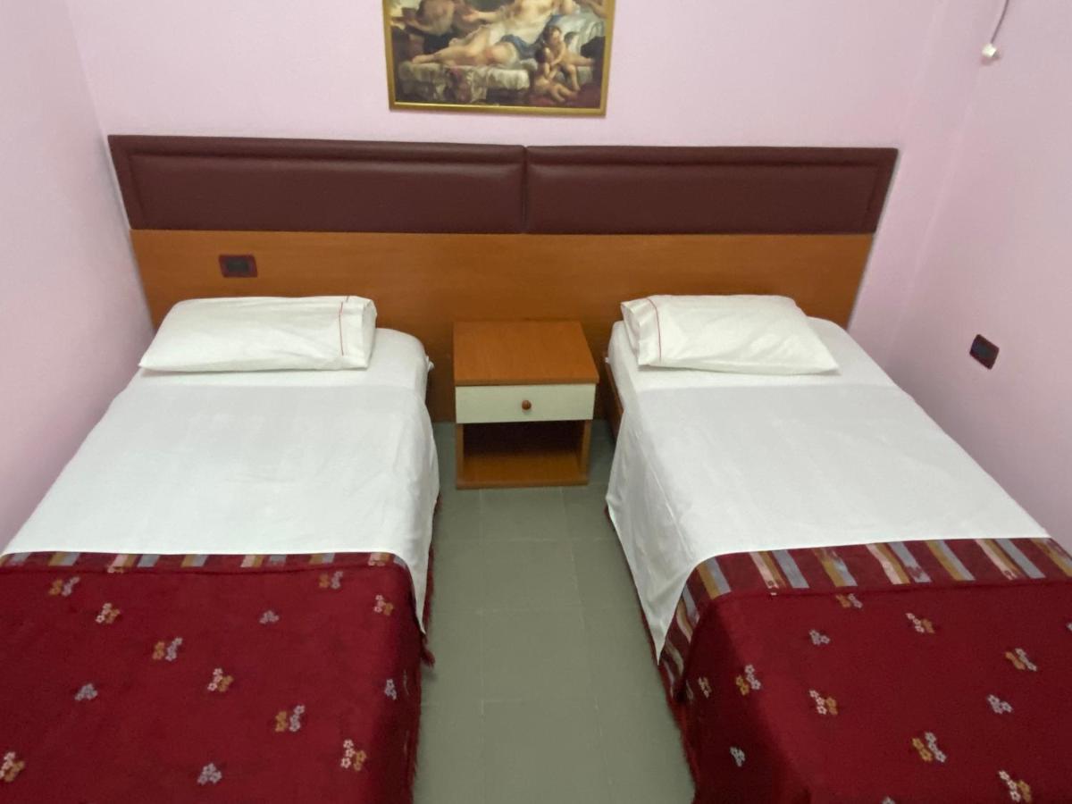 Vlorë Hotel Edland מראה חיצוני תמונה