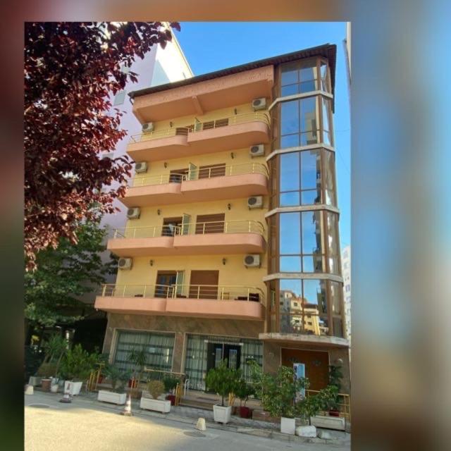 Vlorë Hotel Edland מראה חיצוני תמונה