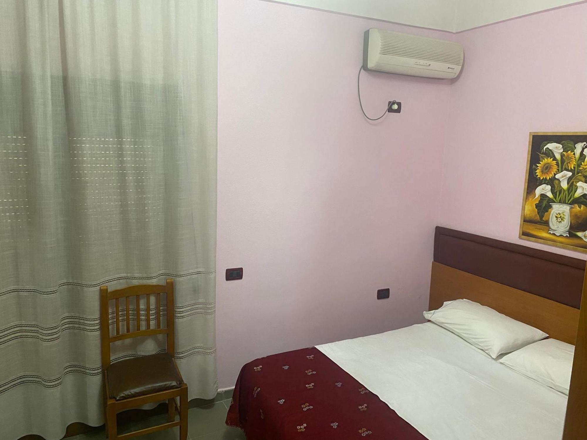Vlorë Hotel Edland מראה חיצוני תמונה