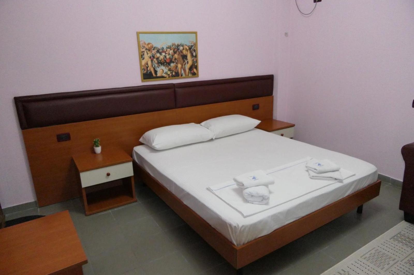 Vlorë Hotel Edland מראה חיצוני תמונה