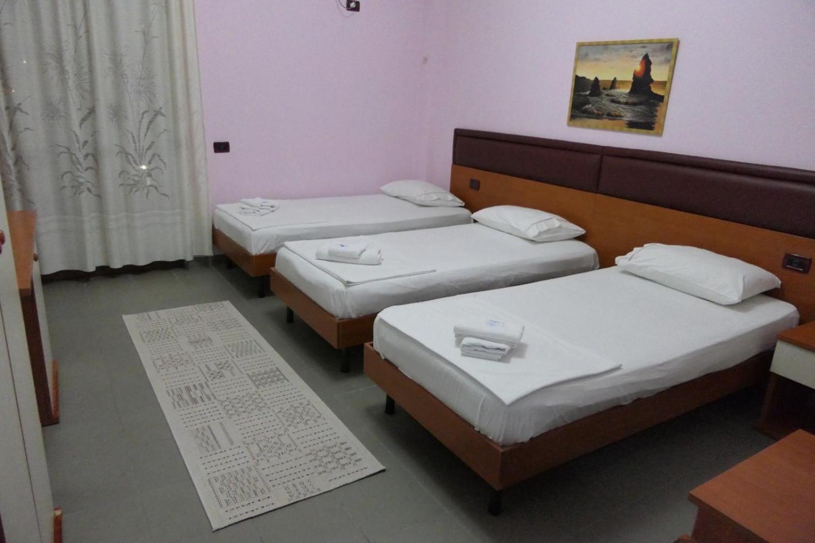 Vlorë Hotel Edland מראה חיצוני תמונה