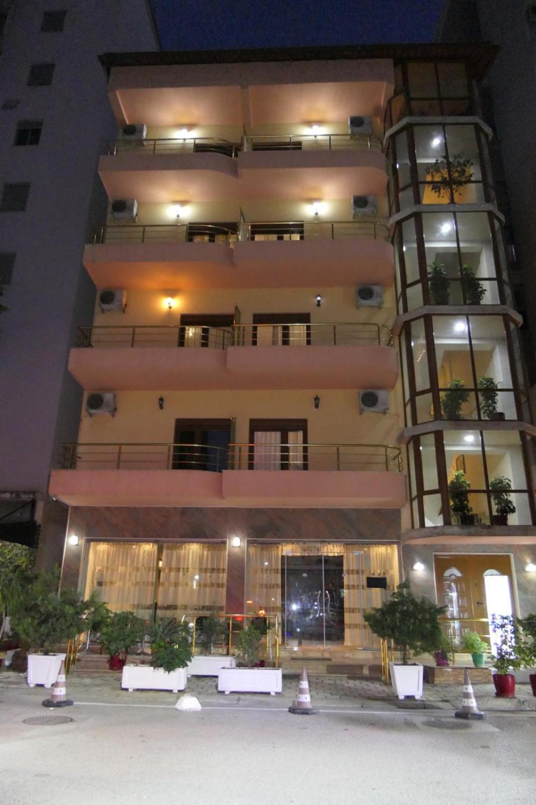Vlorë Hotel Edland מראה חיצוני תמונה