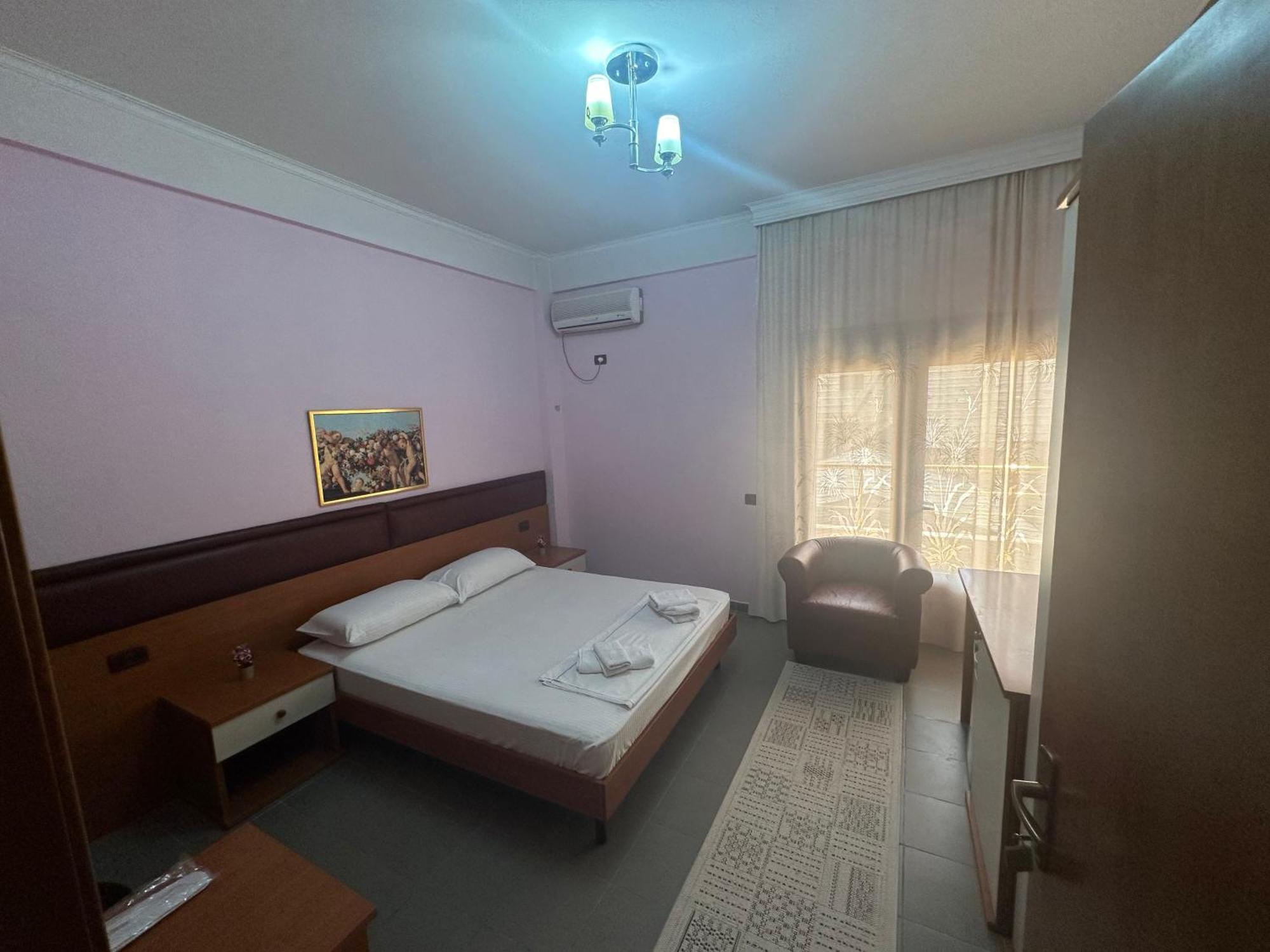 Vlorë Hotel Edland מראה חיצוני תמונה